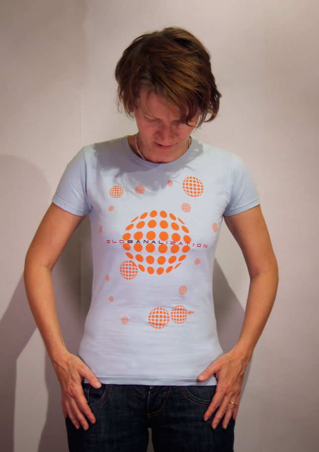 07W-t-shirt-globanalization-globalizazion-banal.jpg